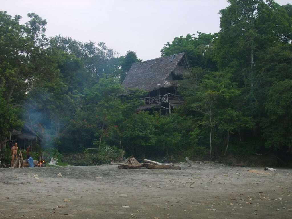 Beach in Tonchigue